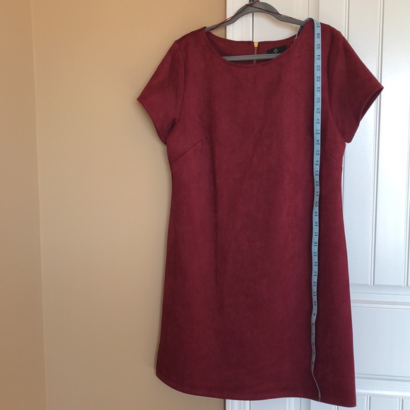 Ronni Nicole suede look short sleeve shift dress with gold back zipper; size 14 - Picture 3 of 8